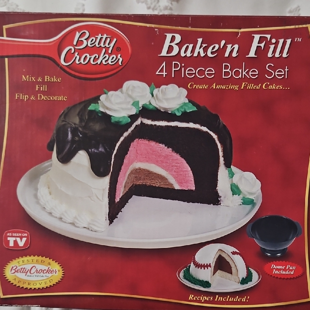 Betty Crocker Red Bakeware Set for Delicious Creations